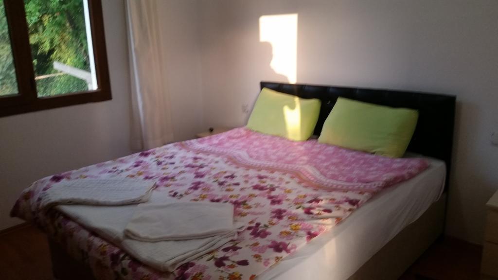파랄리아 George House B&B 외부 사진