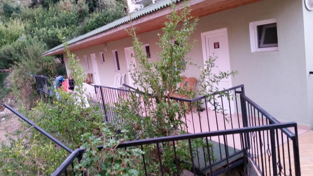 파랄리아 George House B&B 외부 사진
